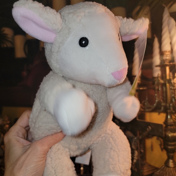 Sherpa Plush Lamb Animated plush toy Sings moves Jesus LOVES ME ♡♡♡ soft cuddly - Picture 10 of 15